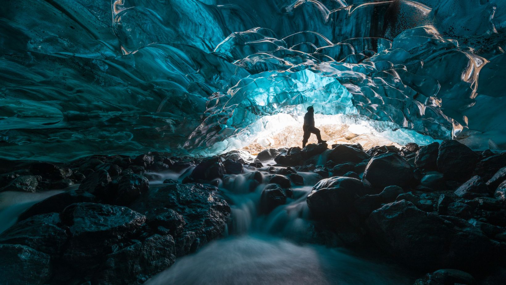 Gruta de gelo na Islândia