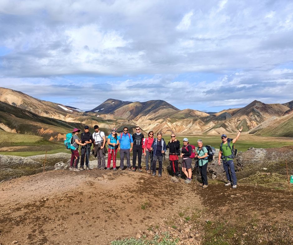 alt" Grupo de viagens Aventura X, começa o trekking de Laugavegur"