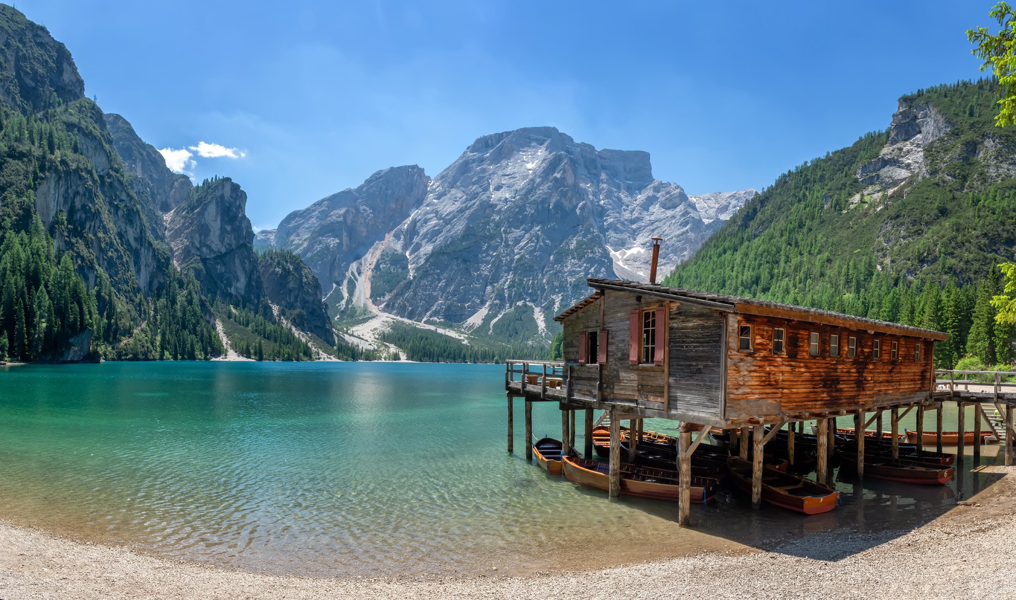 alt" Dolomitas, lago de Bries"